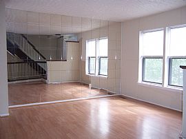 Cheerful, Bright 4 Level Townhome in "North Creek" in Germantown, MD