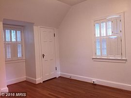 Charming White Brick Colonial in Washington, DC (Photo 6 of 10)