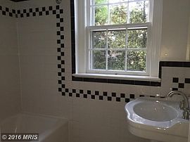 Charming White Brick Colonial in Washington, DC (Photo 8 of 10)