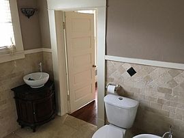 Charming 2 Bedroom 1 Bath Well Maintained House For Rent.  in Houston, TX (Photo 6 of 8)