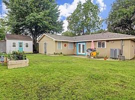 Cute-As-A-Button Shepherd Forest Home For Lease with Easy Acces in Houston, TX (Photo 11 of 11)