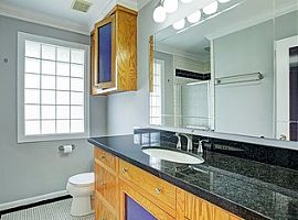 Cute-As-A-Button Shepherd Forest Home For Lease with Easy Acces in Houston, TX (Photo 9 of 11)