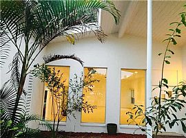 Great 1960 Contemporary with 3 Bedrooms, 2 1/2 Baths. New Kitch in Saint Petersburg, FL (Photo 2 of 4)