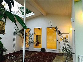 Great 1960 Contemporary with 3 Bedrooms, 2 1/2 Baths. New Kitch in Saint Petersburg, FL (Photo 3 of 4)