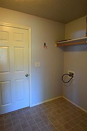 Charming Home 4 Bedrooms, 2.5 Bathrooms/3 Car Garage in Nampa, ID (Photo 5 of 11)