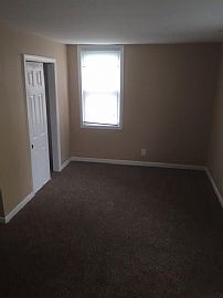 Absolutely Fabulous 3 Beds 1.5bath Single Family Home in Indianapolis, IN (Photo 3 of 7)