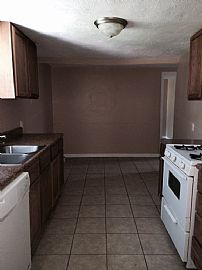 Absolutely Fabulous 3 Beds 1.5bath Single Family Home in Indianapolis, IN (Photo 6 of 7)