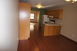 Wonderfully 3bedrooms 2baths 2car Garage in Springfield, IL (Photo 2 of 8)