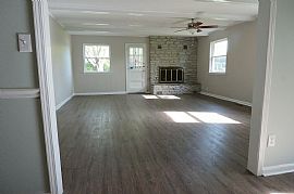 Completely Remodeled Home in Brookhaven Available For Immediate in Louisville, KY (Photo 7 of 10)
