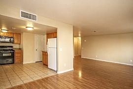 Home Details For 205 Red Horizon Ter in Henderson, NV (Photo 3 of 12)