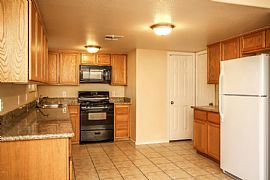 Home Details For 205 Red Horizon Ter in Henderson, NV (Photo 4 of 12)