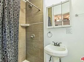 Sweet Home in Los Angeles, CA (Photo 5 of 8)