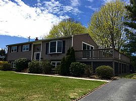 3 Bed, 1.0 Bath, 1238 Sqft, $1000 in Barrington, RI