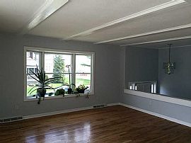 3 Bed, 1.0 Bath, 1238 Sqft, $1000 in Barrington, RI (Photo 4 of 10)