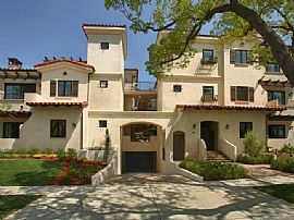 Stunning Front Facing, 3 Bedrooms, Bright Condo in Glendale. in Glendale, CA
