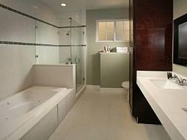 Stunning Front Facing, 3 Bedrooms, Bright Condo in Glendale. in Glendale, CA (Photo 4 of 7)