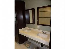 Stunning Front Facing, 3 Bedrooms, Bright Condo in Glendale. in Glendale, CA (Photo 5 of 7)