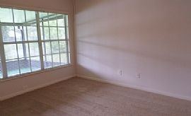 Beautiful Home on Pond with Gorgeous Views with Large Screened  in Brandon, FL (Photo 6 of 8)