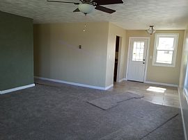 This Cute 3 Bedroom House Has Many New Updates. in Marquette Heights, IL (Photo 2 of 5)
