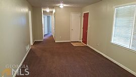 3br/2ba Ranch in Marietta.  in Marietta, GA (Photo 2 of 6)