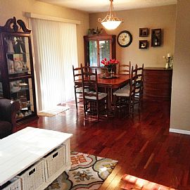 Adorably Charming Bungalow-Style Townhouse/condo in Millersville, MD (Photo 3 of 7)