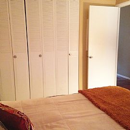 Adorably Charming Bungalow-Style Townhouse/condo in Millersville, MD (Photo 7 of 7)