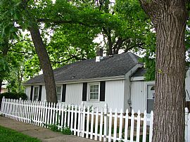 Remodeled 3 Bedroom, Corner House.  in Hickory Hills, IL (Photo 3 of 3)