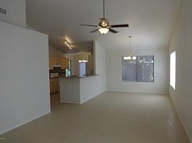 Welcome Home to This Beautiful 3 Bedroom 2 Bath Home For Lease  in Scottsdale, AZ (Photo 2 of 10)