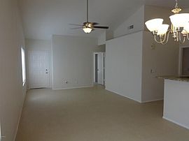 Welcome Home to This Beautiful 3 Bedroom 2 Bath Home For Lease  in Scottsdale, AZ (Photo 3 of 10)