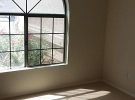 Welcome Home to This Beautiful 3 Bedroom 2 Bath Home For Lease  in Scottsdale, AZ (Photo 8 of 10)