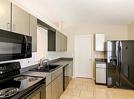 Amazing 3bedrooms and 2 Baths in a Very Peaceful Environment  in Jacksonville, FL