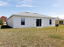 Amazing 3bedrooms and 2 Baths in a Very Peaceful Environment  in Jacksonville, FL (Photo 2 of 10)