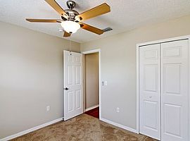 Amazing 3bedrooms and 2 Baths in a Very Peaceful Environment  in Jacksonville, FL (Photo 4 of 10)