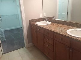 Amazing 3 Bedroom 2.5 Bath Spacious Unique Home in St Petersbu  in Saint Petersburg, FL (Photo 5 of 6)