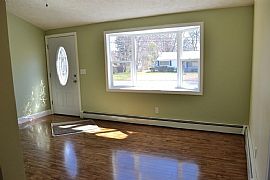 3 Bedroom Completely Updated Rental in Convenient Location.  in Springfield, MA (Photo 4 of 7)