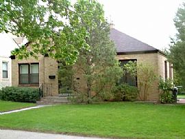 Home Details For 425 W 1st Ave in Cheyenne, WY