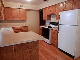 Nice Brick Ranch with 3 Bedrooms, 1 - 1/2 Baths in Joliet, IL (Photo 5 of 9)