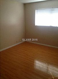 4 Bedrooms and 2.0 Bathrooms.Schools Are Wasden Howard in Las Vegas, NV (Photo 8 of 9)