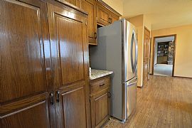 Home Details For 7977 S 100th St in Franklin, WI (Photo 6 of 12)