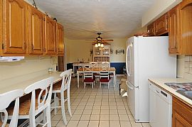 Ranch with Full Walk Out Finished Basement in New Haven, CT (Photo 5 of 6)