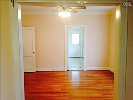 3 Bedrooms, 1.5 Baths All Brick Home Located in Melrose Heights in Columbia, SC (Photo 2 of 6)