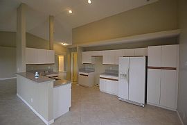 3 Bedrooms, 2.5 Baths, 2 Car Garage in Coral Springs, FL (Photo 4 of 6)