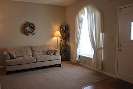 Charming Cute 3 Br 2.5 Ba 1750 Sq Ft House in Lexington, KY (Photo 5 of 9)