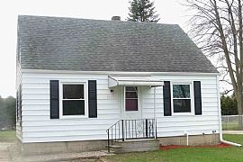 Beautiful 4bed in Pleasant Prairie in Pleasant Prairie, WI (Photo 3 of 3)