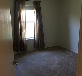 Beautiful 3 Bedroom, 2 Bath 1 Story Home in Great Location! in Austin, TX (Photo 4 of 5)