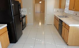  This 3 Bed and 2 Bath Home Has 1,350 Square Feet of Living Spa in Phoenix, AZ (Photo 3 of 5)