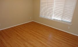  This 3 Bed and 2 Bath Home Has 1,350 Square Feet of Living Spa in Phoenix, AZ (Photo 4 of 5)