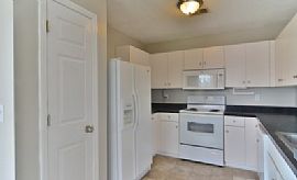 Comfortable For Single Family  in Columbia, SC (Photo 2 of 4)