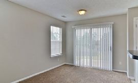 Comfortable For Single Family  in Columbia, SC (Photo 3 of 4)