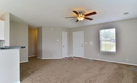 Comfortable For Single Family  in Columbia, SC (Photo 4 of 4)